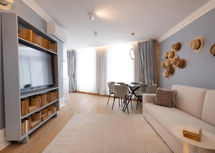 Ribeira Flores * Porto