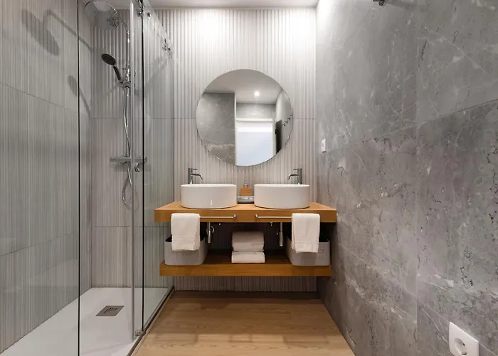 Ribeira Flores * Porto